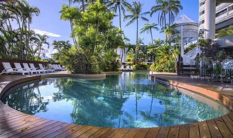 Guests can enjoy access to impressive resort facilities including three swimming pools, sun lounges and a tennis court. 