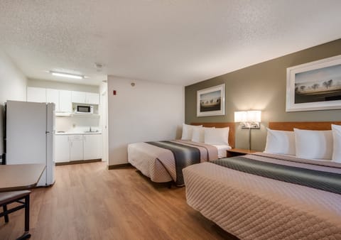WiFi (free), bed sheets