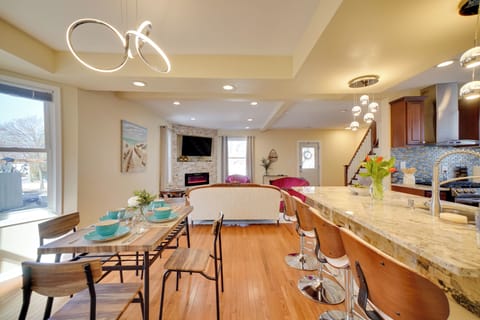 Dining Area | 1st Floor