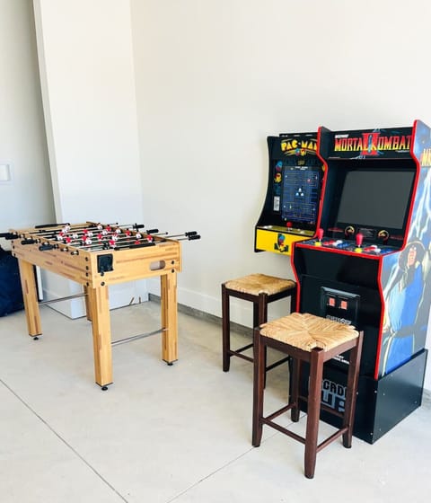 Multiple games + foosball