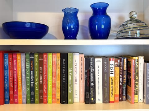 Beautiful home in Burlington's South End, humans and dogs welcome! House in Burlington