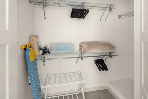 Brand New 2-bedroom townhome near Green Lake with City Views and Free Parking House in Fremont