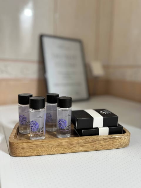 Bathroom amenities