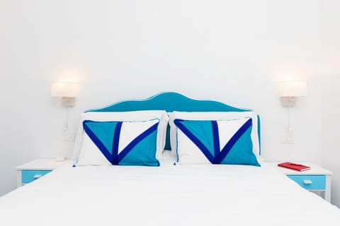 Aurora Sky with Terrace and Jacuzzi House in Campania