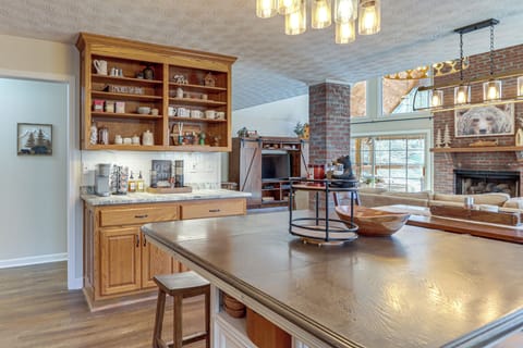 House (3 Bedrooms) | Interior