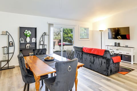 House (2 Bedrooms) | Front of property