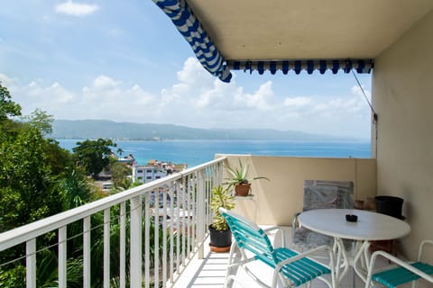 Standard Studio | Balcony