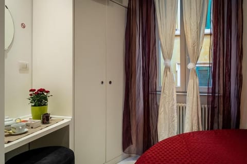 Classic Single Room, Non Smoking, Private Bathroom | Minibar, in-room safe, desk, laptop workspace