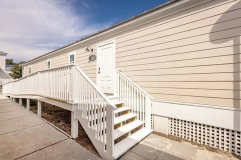 Oak Park Cottage, Newly renovated, great location! Cottage in Ocean Springs