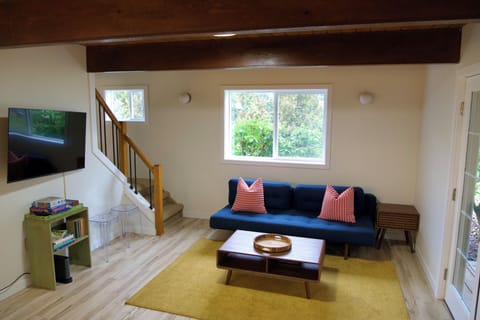 PetOK. WiFi. Parking. W/D. Yard. Netflix House in Clackamas County