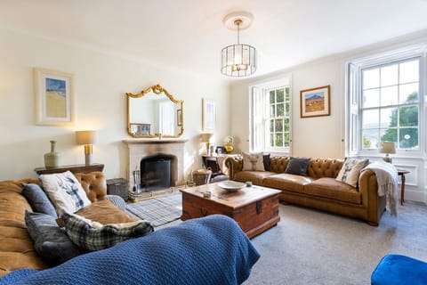 Old Argyll House - Seven Bedroom Villa, Sleeps 16 Villa in Scotland