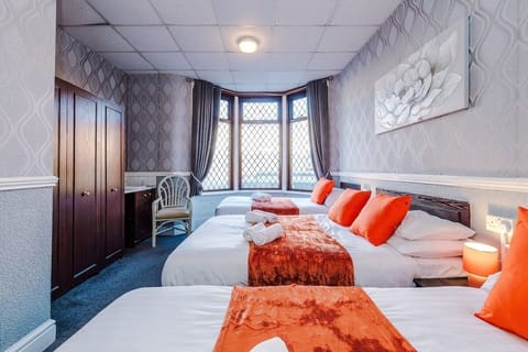 Sonora Park Holiday Hotel Sleep 37 House in Blackpool