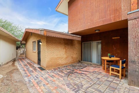 Kentucky Urban 2BR | Near Downtown El Paso Apartment in Ciudad Juarez