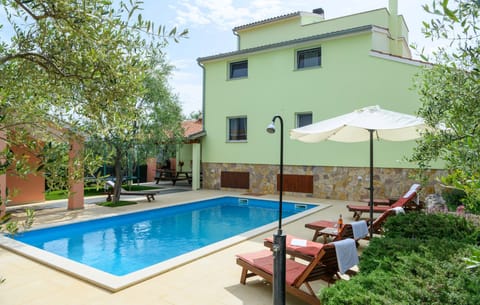 pool