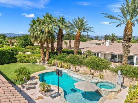 Desert Luxe Oasis: Private Pool and 4+ BR in Gated South La Quinta! House in La Quinta