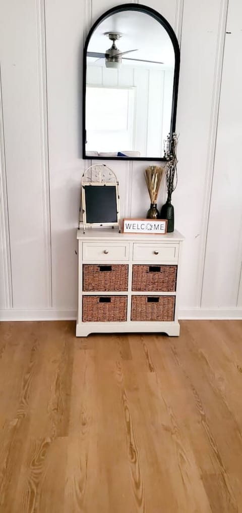 Central Charmer -- Fire Pit -- Game Day -- Central ! House in Starkville