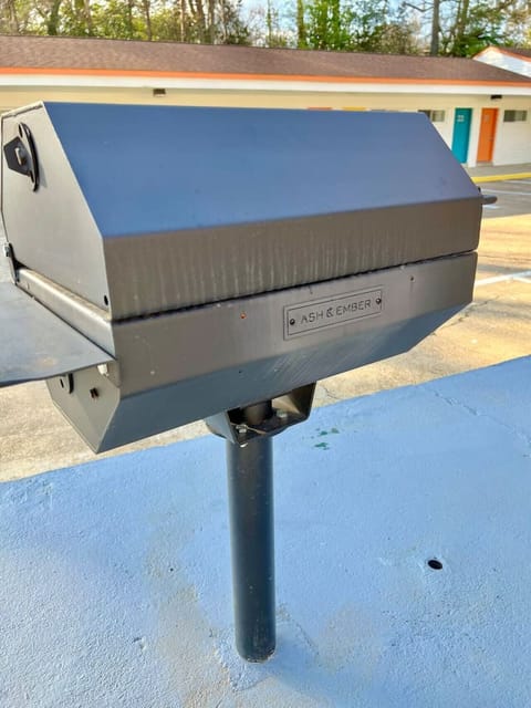 MSU Boutique Hotel w Kitchenette Bed and Breakfast in Starkville