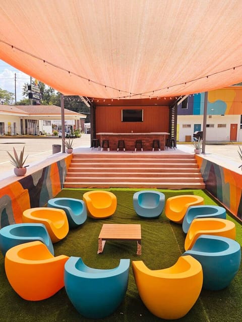 Johnny CASH King Room - Starkville City Jail Bed and Breakfast in Starkville