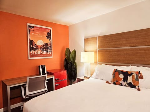 Johnny CASH King Room - Starkville City Jail Bed and Breakfast in Starkville