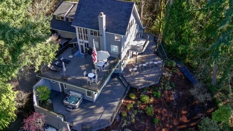 Luxury Home, Beach, Spa, Views, Natural Setting House in Bainbridge Island