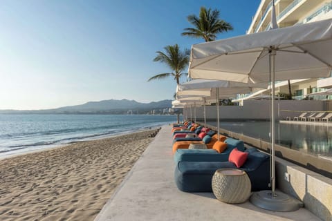 Beachfront Luxury Amenities
