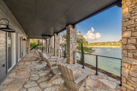 House, Multiple Beds, Hot Tub (18403 Lakepoint Circ) | View from room