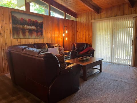 Think Spring - 2026! House in Breezy Point