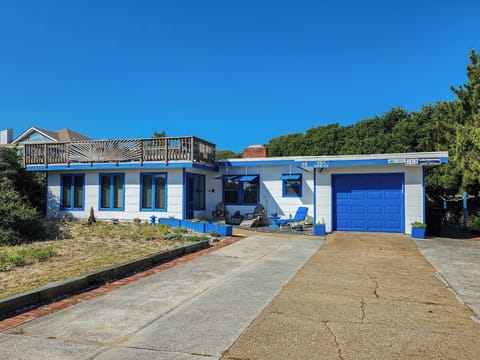 Oceanfront-Semi Outer Banks Vacation Rental 2023