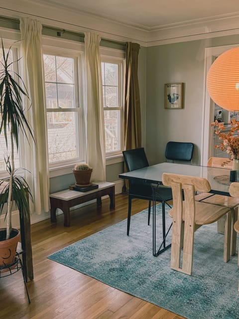 Stylish Northend Craftsman House in Tacoma