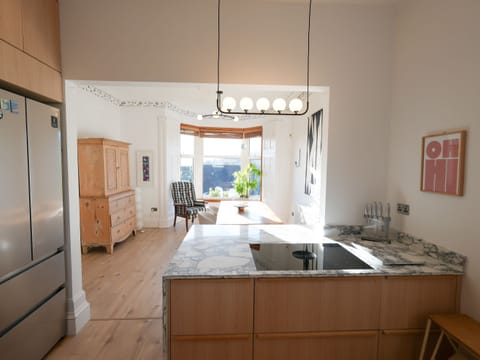 Carmona Bank , Dunoon - sleeps 8 guests, dog friendly House in Dunoon