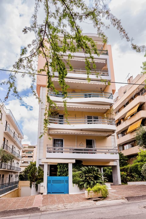 Pantheon Penthouse | Seaview•Beach, Athens Riviera Apartment in Alimos