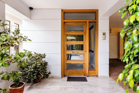 Pantheon Penthouse | Seaview•Beach, Athens Riviera Apartment in Alimos