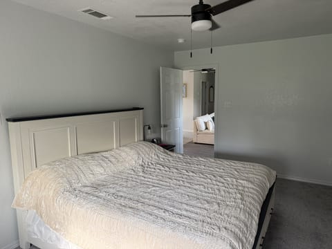 Home in Horseshoe Bay with lots of room to park House in Lake Lyndon B Johnson