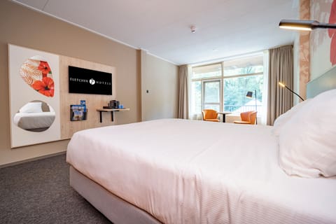 Unit with King size bed