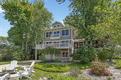 Welcome to Beachfront Haven!