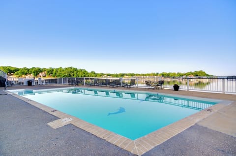 The Ledges Condominiums | Community Pool