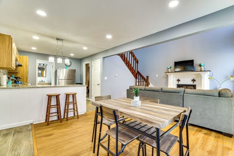 Dining Area | 1st Floor