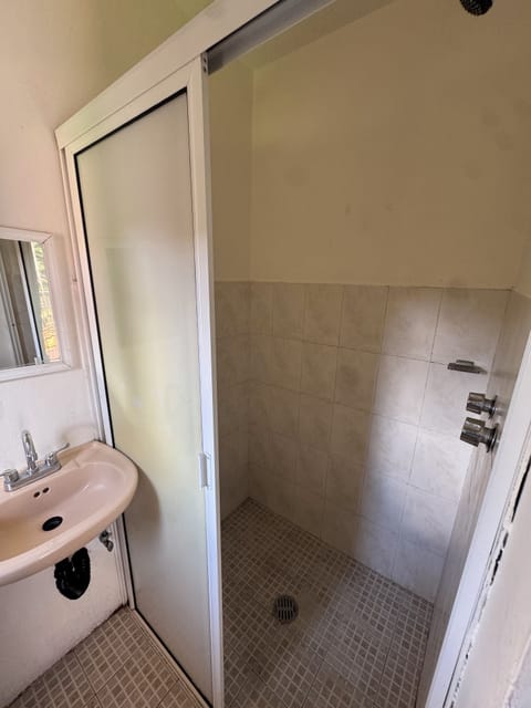 Standard Room | Bathroom | Shower, free toiletries, towels, soap