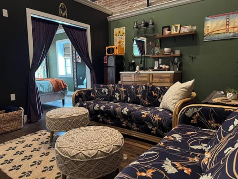 Suite, 1 Queen Bed with Sofa bed, Pets Allowed | Interior