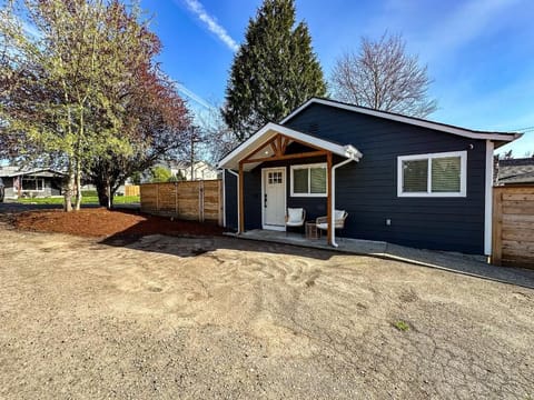 Golden Era Reimagined House in Lake Oswego