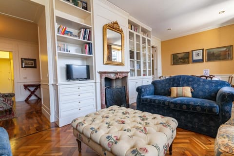 Casa Orta apartment with lake view Apartment in Orta San Giulio