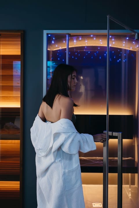 Sauna, steam room, Turkish bath