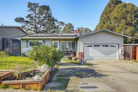 El Sobrante Vacation Rental | 3BR | 2.5BA | 1,400 Sq Ft | 1 Step to Enter