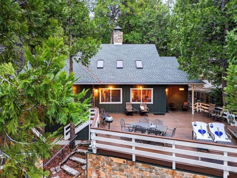 Aerial view of the deck.