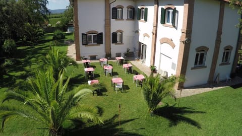 HOUSE ERALDO -SET IN THE GREEN -COMFORT, TRAMQUILITY AND RELAXATION House in Tuscany