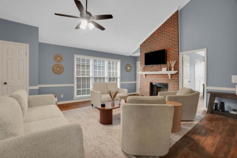 House | 4 bedrooms, high-speed internet
