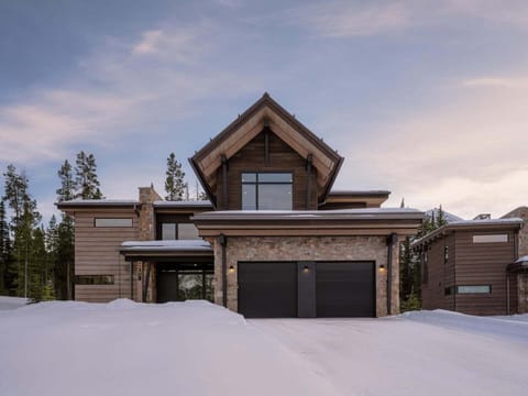 House, 4 Bedrooms | Exterior