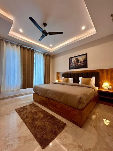 Deluxe Double Room | Memory foam beds, desk, laptop workspace, free WiFi