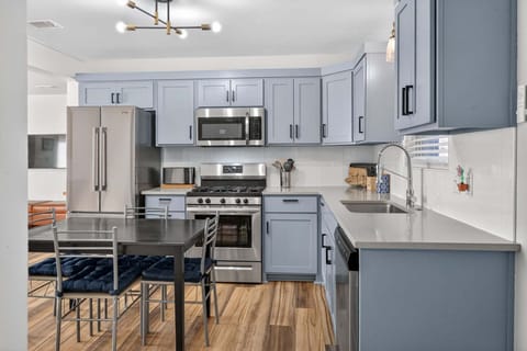 Indoors, Kitchen, Sink, Appliance, Microwave