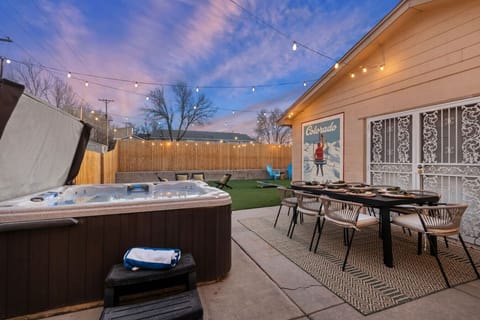 Outdoor dining for 11 + grill—perfect for group meals and summer nights